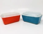 Vintage Pyrex Refrigerator Dishes Pair 502 Red Blue w/ Lids Rectangle Set of 2
