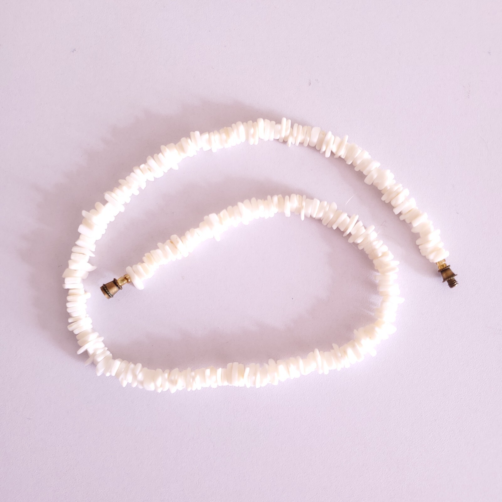 Vintage White Puka Chip Shell Necklace Y2K  Surfer Beach