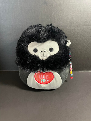 Squishmallow 8'' Aaron Gorilla ''Hug Me'' Heart w/beaded ''I   SQUISH'' Charm + Acc