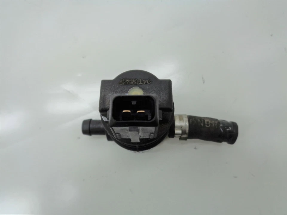 2003-2012 Mercedes SL500 R230 Fuel System Purge Valve 0004703593 OEM AK2009191 - Image 4 of 4