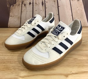 adidas b41821
