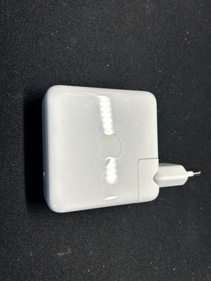 Original Apple USB-C-Power Adapter (Netzteil) 61W, gut erhalten, nicht vergilbt