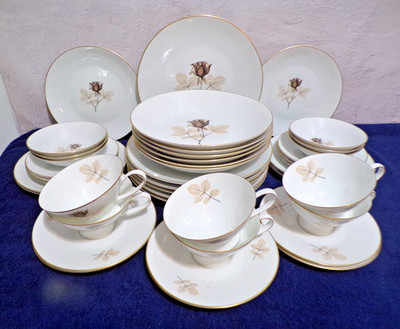 Rosenthal Black Shodow Roses Dinnerware Set Service for 6, 42 Pieces Gold Roses