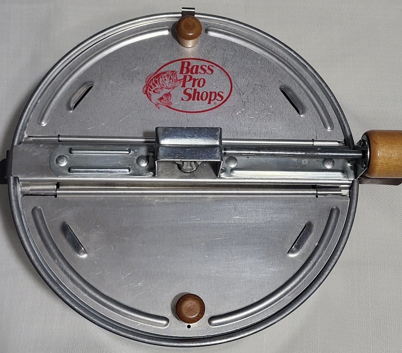 BASS PRO 6 QT (WHIRLEY POP TYPE) STOVE TOP POPCORN POPPER EXC. COND.CAMP OR HOME