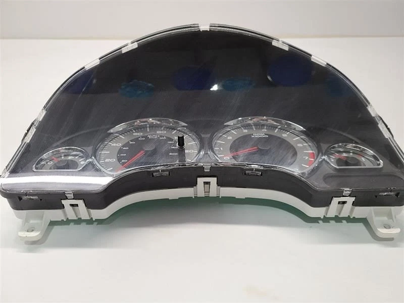 06 PONTIAC TORRENT Speedometer Cluster OEM - Image 4 of 4