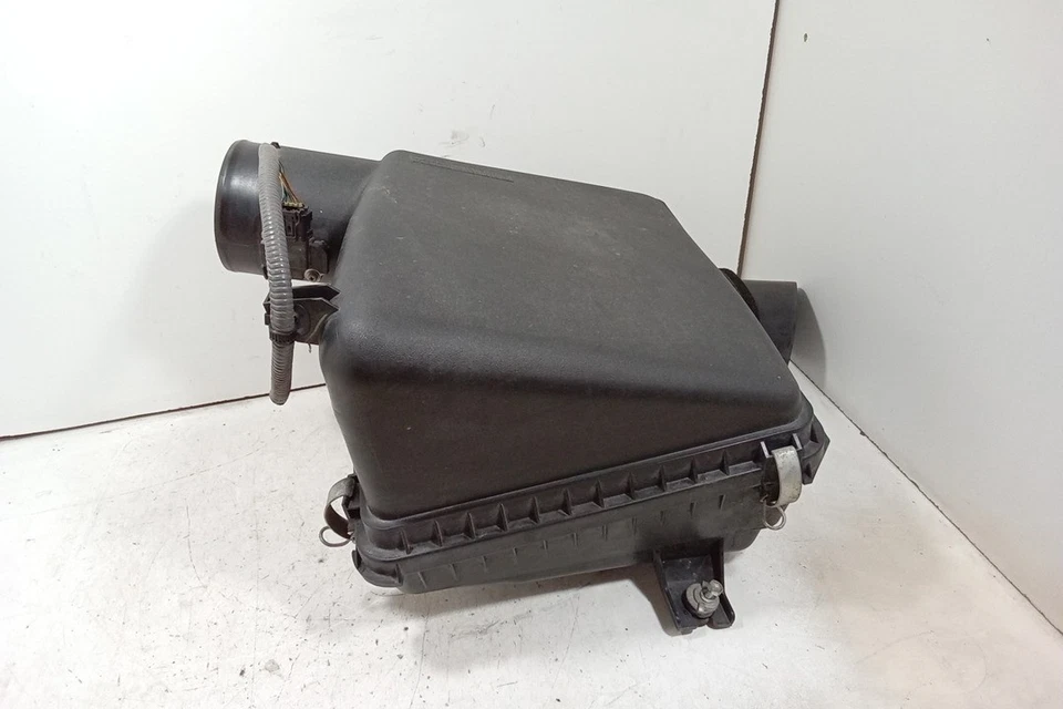 Toyota Tundra 2013 conjunto de limpiador de admisión de aire 5,7 L OEM Foto 3 de 4