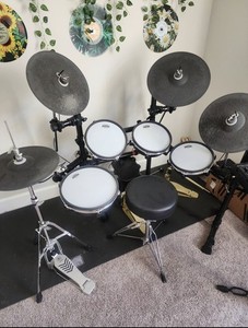 Yamaha DTX6K5-M Electronic Drum Set with Mesh Heads