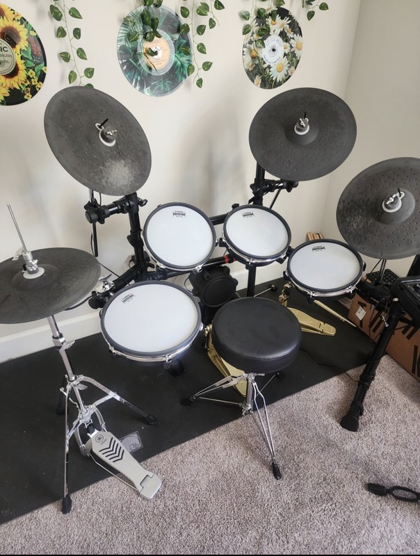 Yamaha DTX6K5-M Electronic Drum Set with Mesh Heads