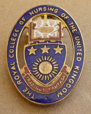 VINTAGE ENAMEL BADGE THE ROYAL COLLEGE OF NURSING OF THE UNITED KINGDOM