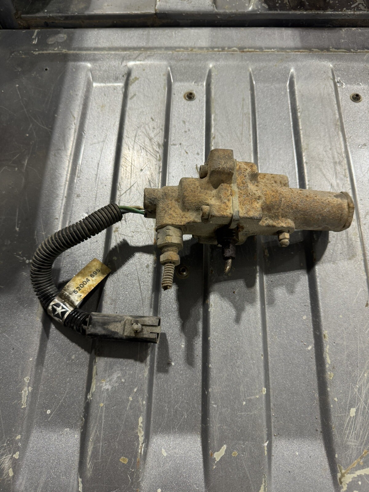 Picture 1 of 2