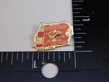 ANHEUSER BUSCH BREWING CO. BOTTLED BEERS ADVERTISEMENT PIN