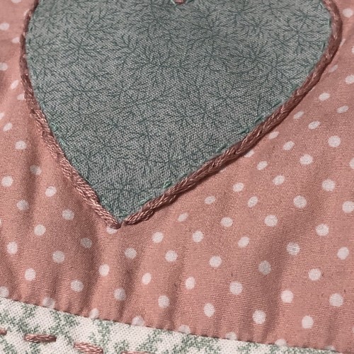Baby Quilt Girls Pink/green Handmade Patchwork Crib Blanket Hearts / floral - Picture 13 of 18