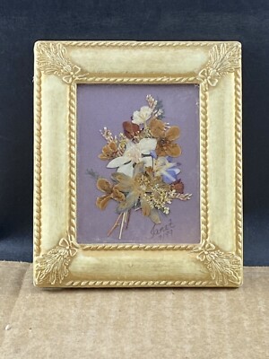 Vintage Janet s Flowers Garden, Real Flowers & Frame, COMB SHIP $1