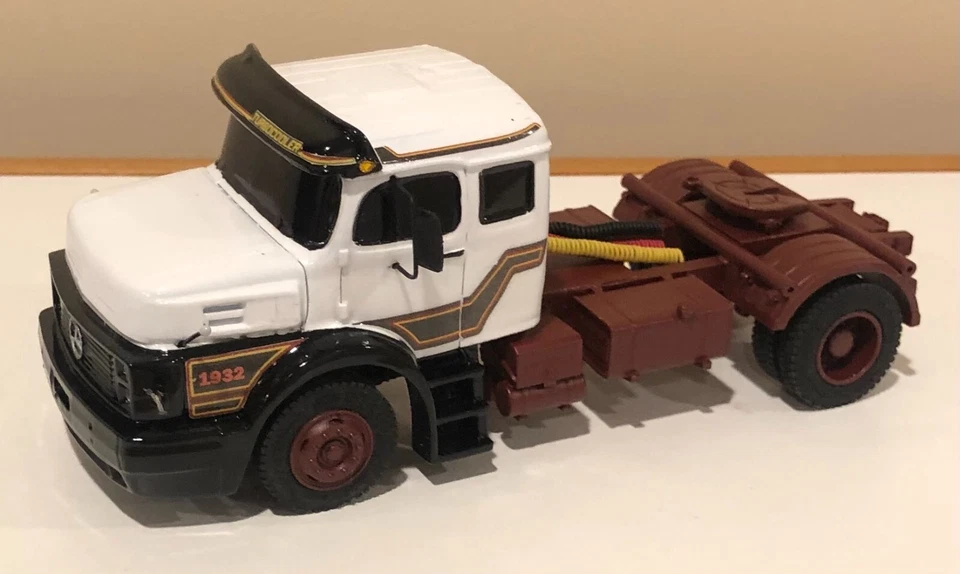 Custom Handmade Brazilian Mercedes LS 1932 1/40 - not 1/43 - Image 4 of 4