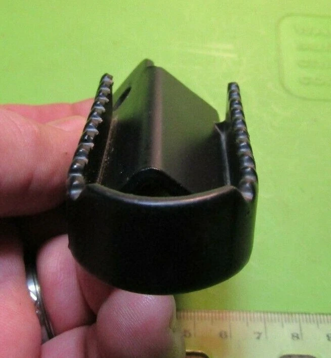 Clavija de pie izquierda Montesa Cota 307 310 negra p/n 3920.01110 NOS 39M 1988-1992 Foto 4 de 4