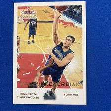 Wally Szczerbiak 2000-01 Fleer Focus Card #12 Minnesota Timberwolves