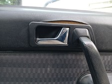 2017600261 INNERHALB DES VORDEREN RECHTEN GRIFFS / 1275267 F&Uuml;R MERCEDES-BENZ 190