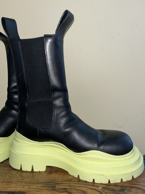Bottega Veneta Women's Leather Boots Black Size 40 US Size 9 With Lemon Green