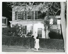 Albert Einstein Death at Princeton Home &ndash; Vintage 1955 UPI Tribute Photograph