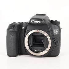 Canon EOS 70D Digital SLR 20.2MP Camera Body