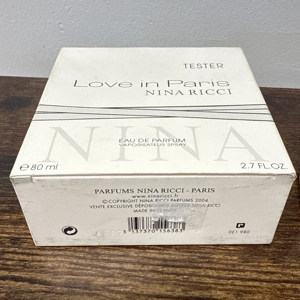 Love in Paris por Nina Ricci Eau de Parfum 2.7 OZ 80 ml Spray (T) Foto 3 de 3
