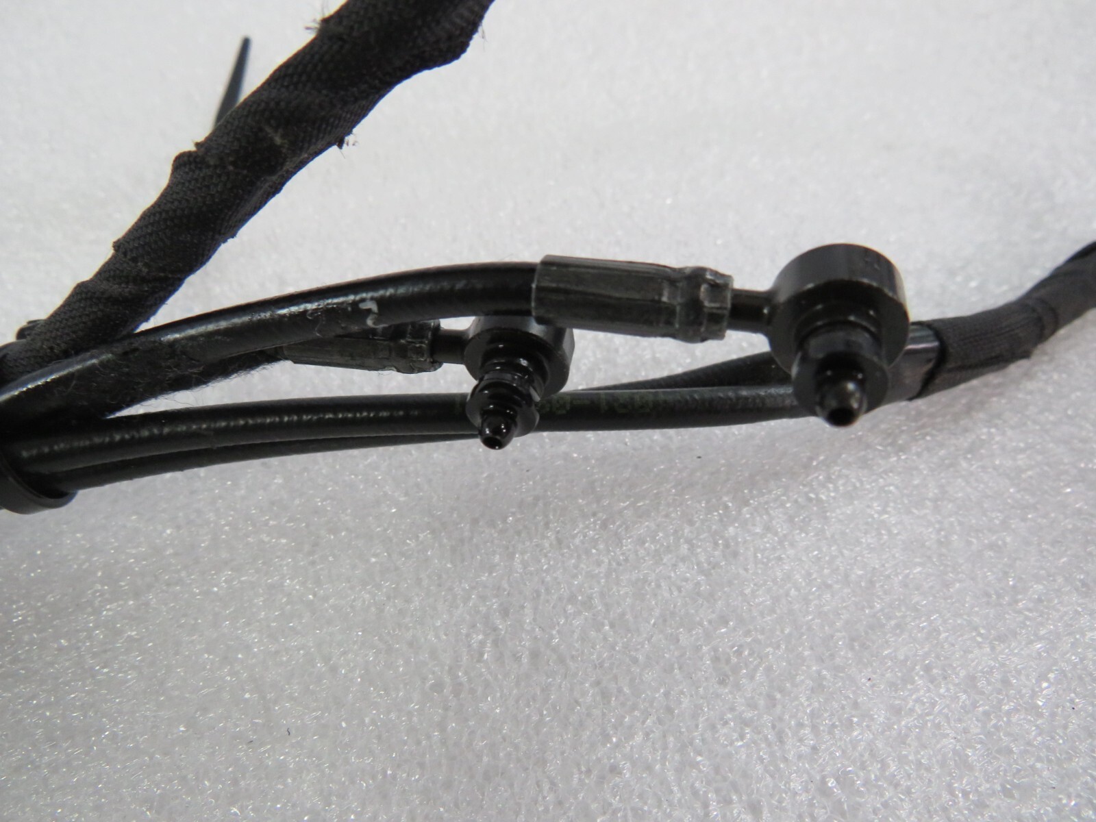 Mclaren 570S, RH, Right, Hydraulic Top Ram w/ Lines, Used, P/N 16050001