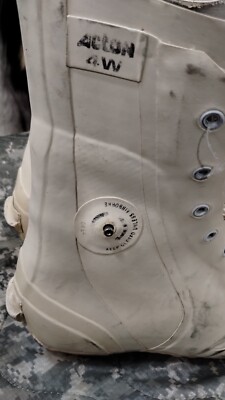 White Military Bunny Boots, Size 4 Wide Extreme Cold Weather (−65