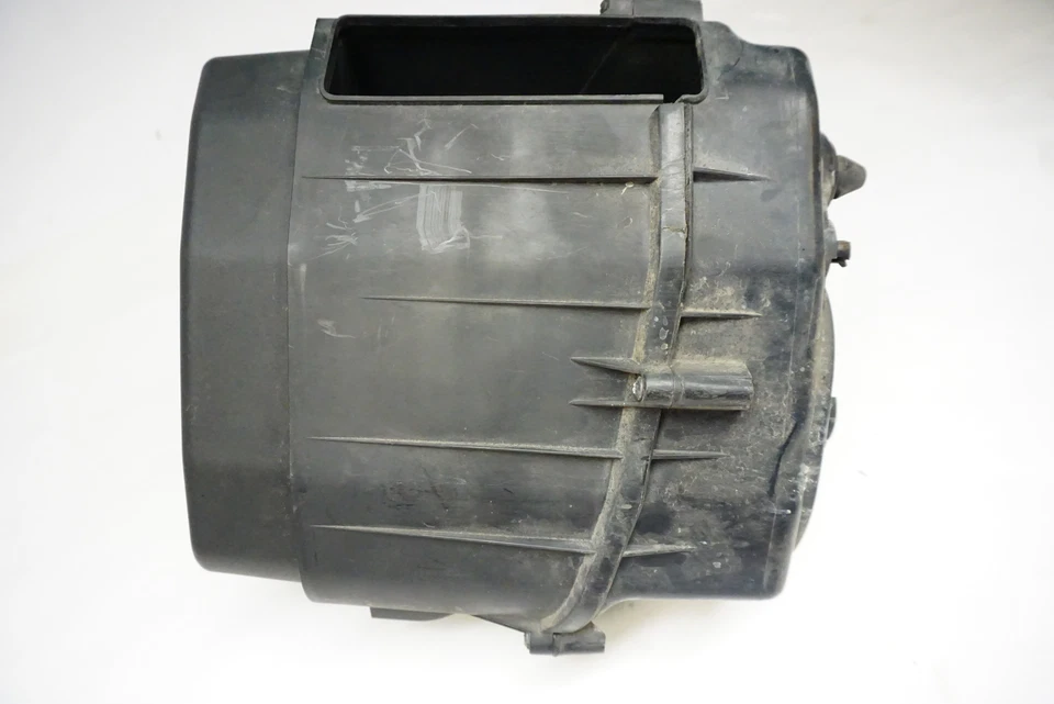 2004 2005 AUDI A8 4.2L V8 впускной воздухозаборник коробка 077133835AA - Изображение 3 из 3