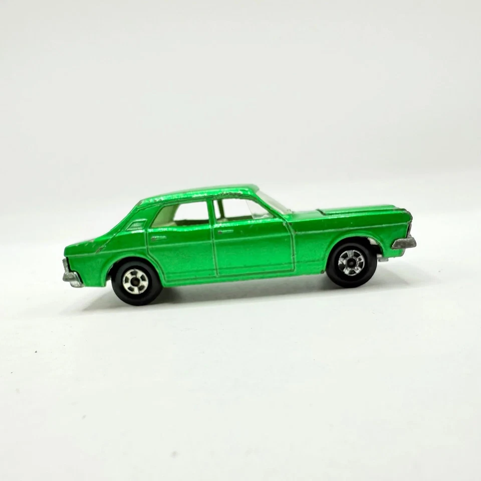 Matchbox Superfast 53 Ford Zodiac Mk IV. Unboxed  - Image 4 of 4