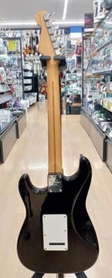 ギター Fender American Standard Stratocaster Fender American Standard Stratocaster, 3 Color Sunburst at Gear4music