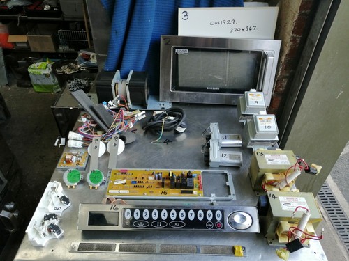 NO741 Samsung CM1929 MIKROWELLENHERD ERSATZTEILE, MAGNETRONEN USW BITTE ANGEBOTE MACHEN