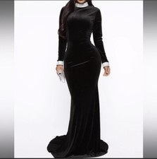 long sleeve velvet gown open nack 