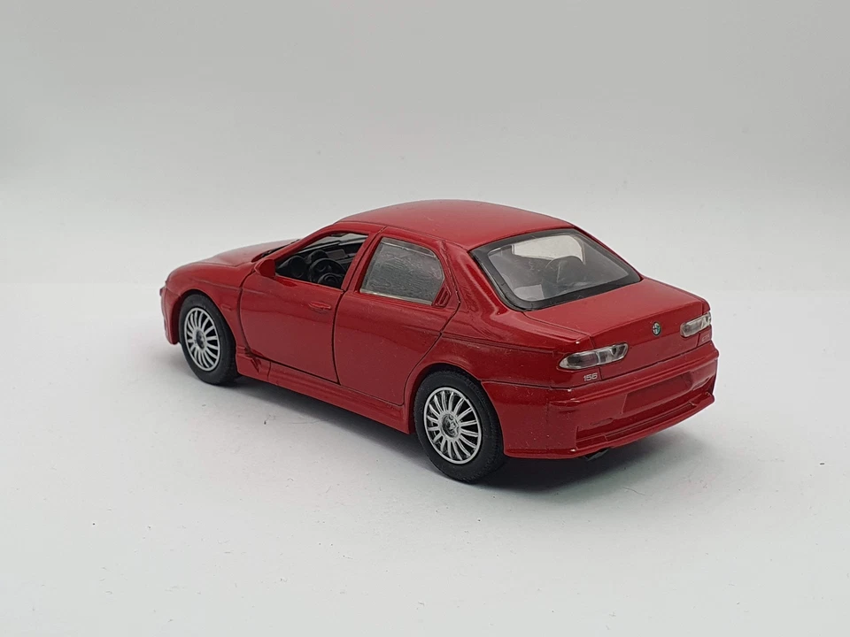 Alfa Romeo 156 GTA New Ray 1/35 - Immagine 2 di 4