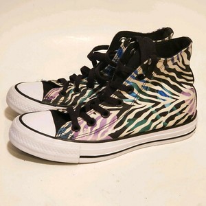 womens zebra converse