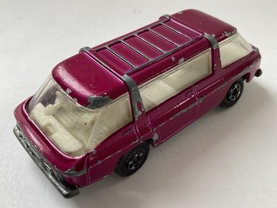 Matchbox Superfast - 22 E - Freeman Intercity Commuter - lilametallic