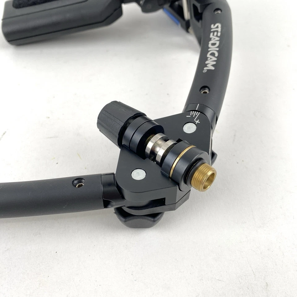 Steadicam Merlin Handheld Camera Stabilization Rig w/Hardshell Foam Case - Image 3 of 4