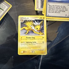 Jolteon 23/100 Majestic Dawn Regular