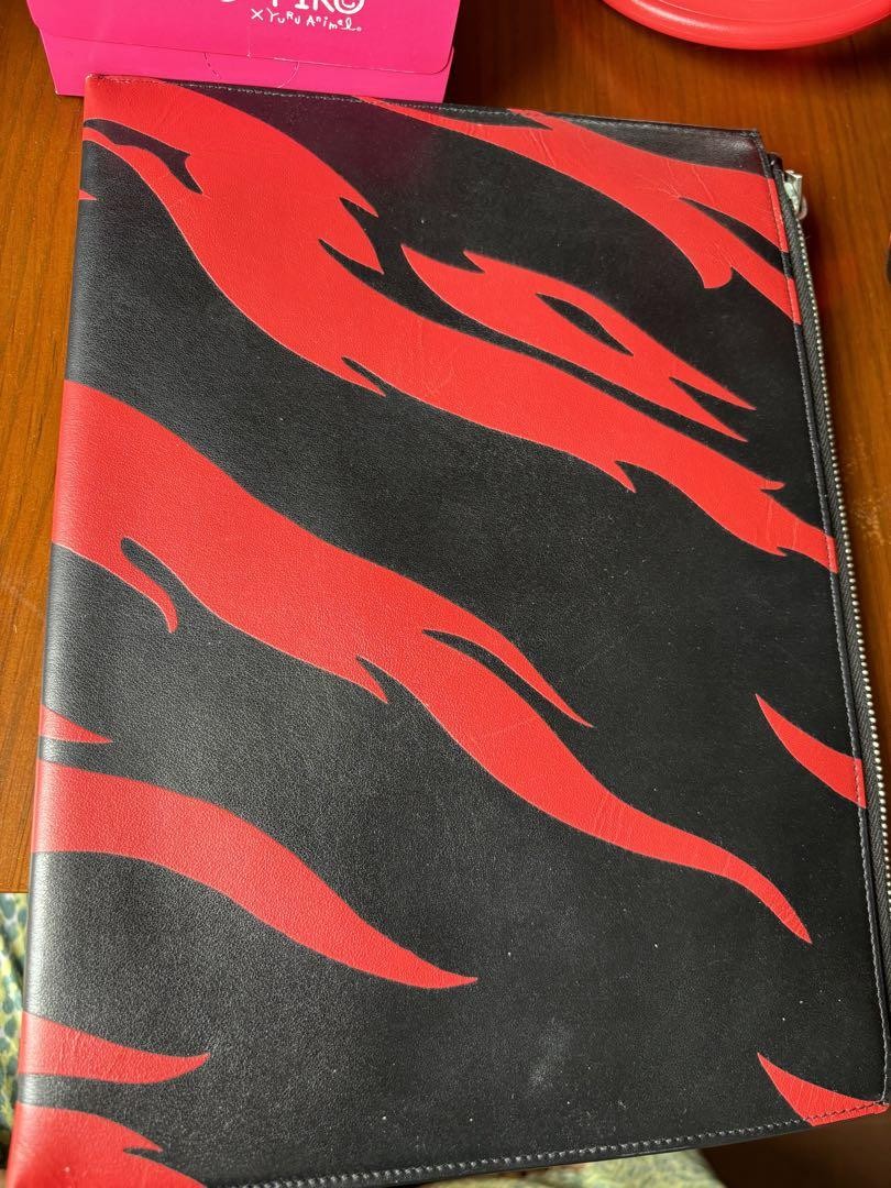 Autentica pochette Saint Laurent modello fiamma pelle nera rossa design unico