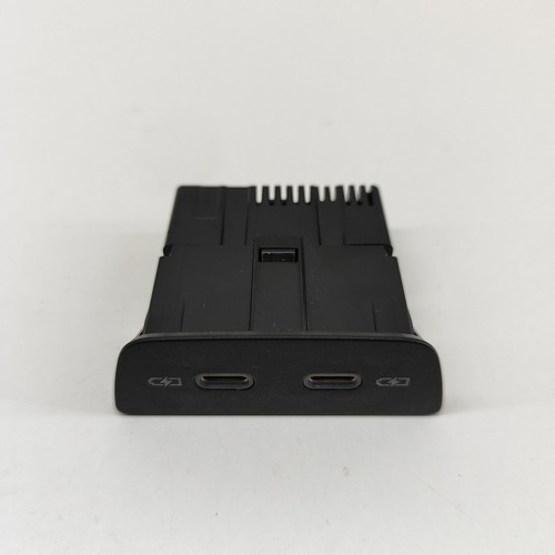 VW GOLF MK8 Doppel Typ C USB 2G6035954 1,5 Benzin 96 kW 2022