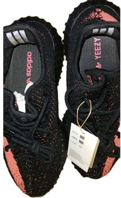 Size 4 BOYS 5.5 WOMAN - adidas Yeezy Boost 350 V2 Low Red Stripe