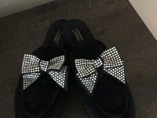 Victorias Secret Rhinestone Bow Closed Toe Velvet Slide Slippers Black S 5/6