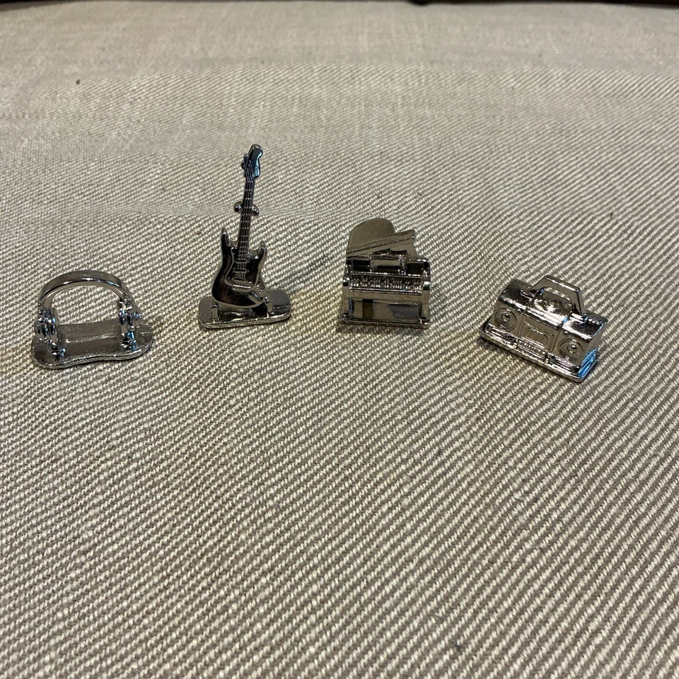 Scene it? Music DVD Game Replacement Parts Pieces Tokens / Movers & Dice ~ NEW - Image 2 of 3