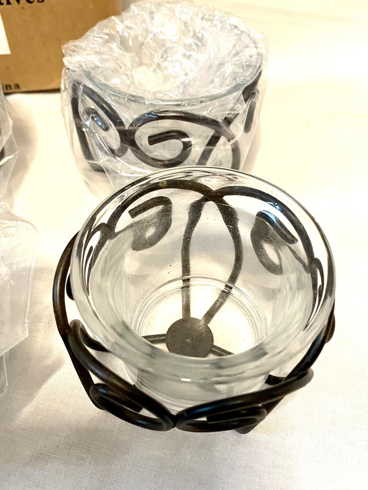 Лот из четырех металлических стеклянных подсвечников Southern Living Джеймстаун 40642 - Изображение 4 из 4