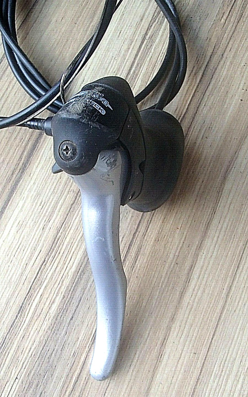 SHIMANO SORA LEFT HAND FLIGHT DECK DOUBLE STI LEVER WITH SHIMANO CABLES