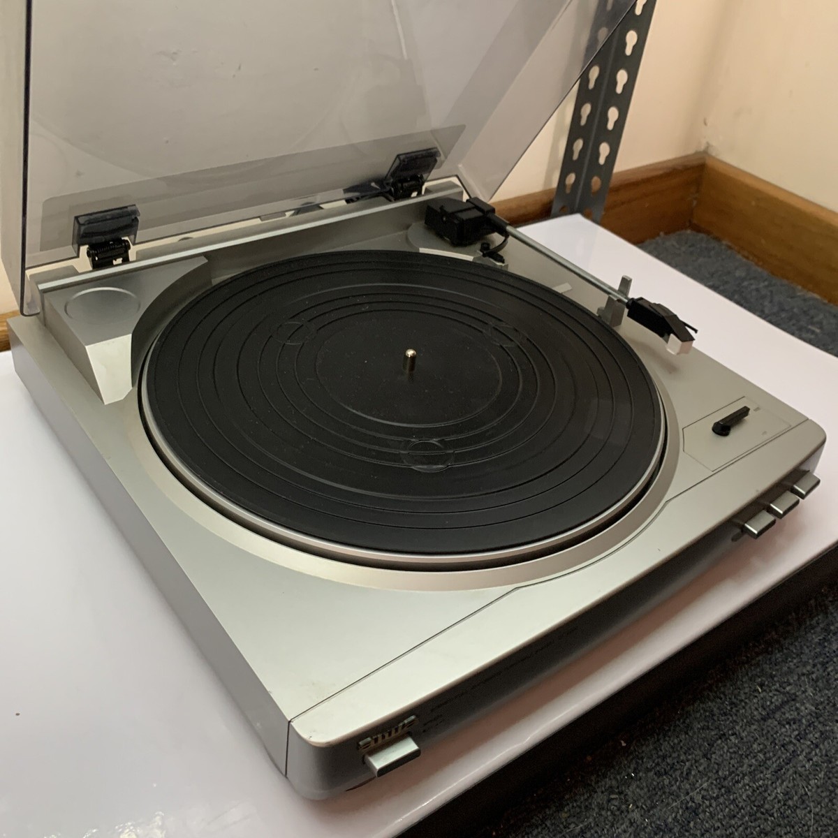 Aiwa Stereo Full Automatic Turntable PX-E860 *Requires Needle