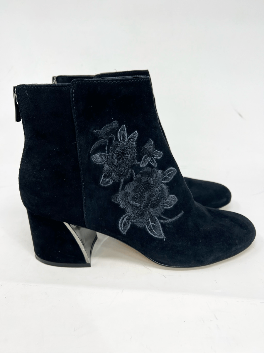 Lord Taylor Booties women’s Suede Ankle Boots Floral Embroidery block  heel
