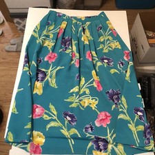 Alfred Dunner Size 8P Petite Floral Pleated Skirt mid Length Elastic Waist Pocke