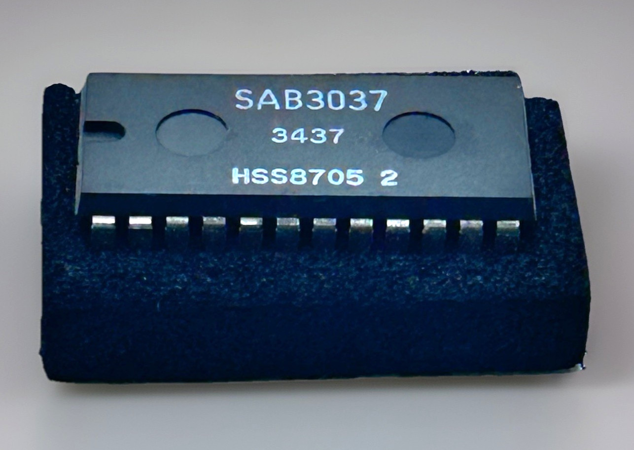 Siemens SAB3037 Character Generator ROM IC DIP Vintage NOS New Old Stock