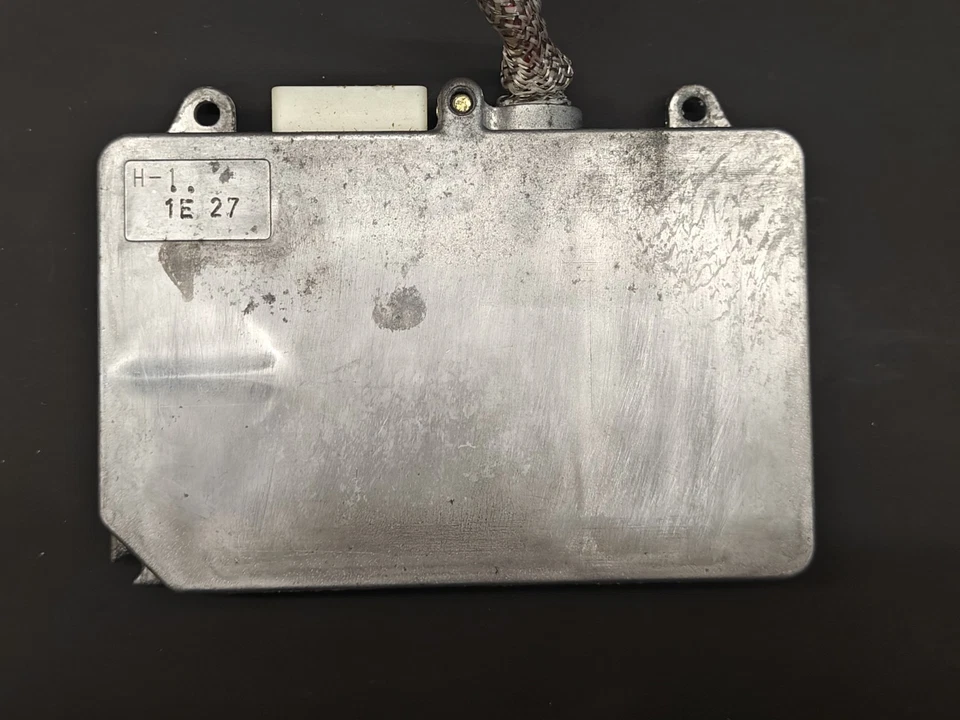 Faro delantero lastre izquierdo o derecho Lexus IS300 2001-2005 OEM COMO NUEVO ESTADO Foto 2 de 4