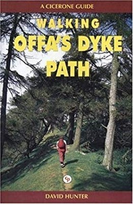 Walking Offa's Dyke Path : A Journey Through the Border Country o